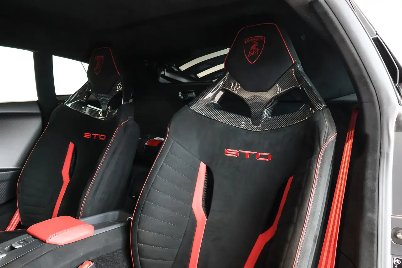 Lamborghini Huracán снимка Lamborghini Huracán