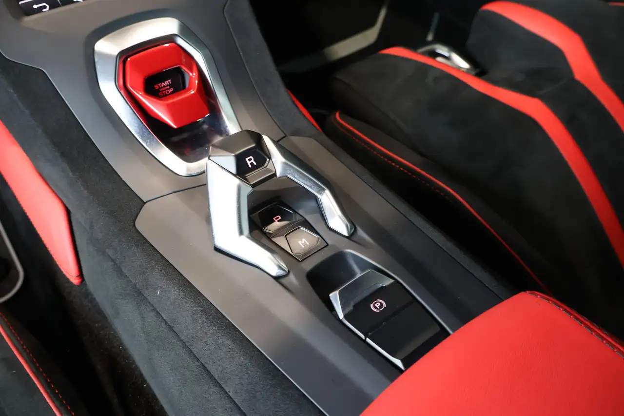 Lamborghini Huracán снимка Lamborghini Huracán
