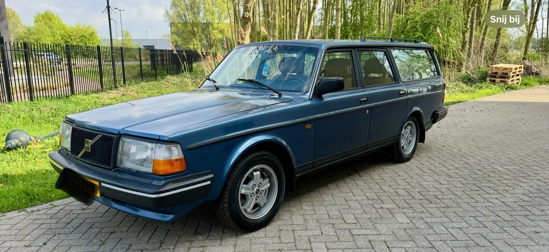 Volvo 240 GLT Overdrive Albastru - 1
