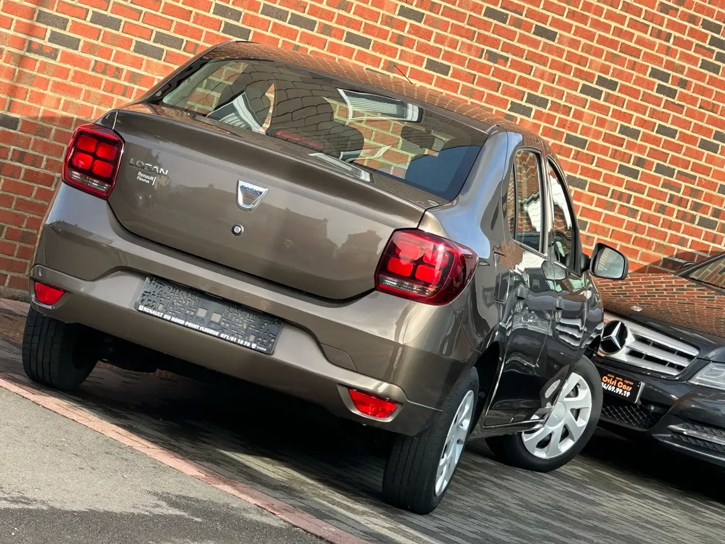 Dacia Logan // très propre // Maro - 2