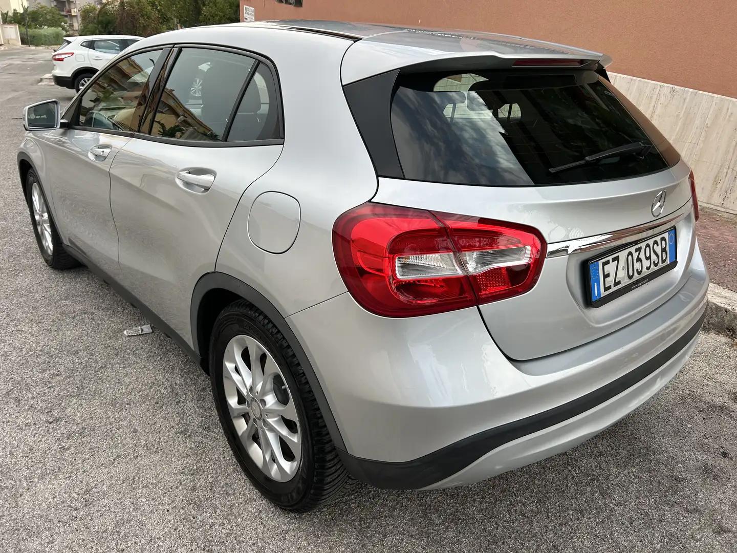 Mercedes-Benz GLA 180 d Business auto km certificati - 2