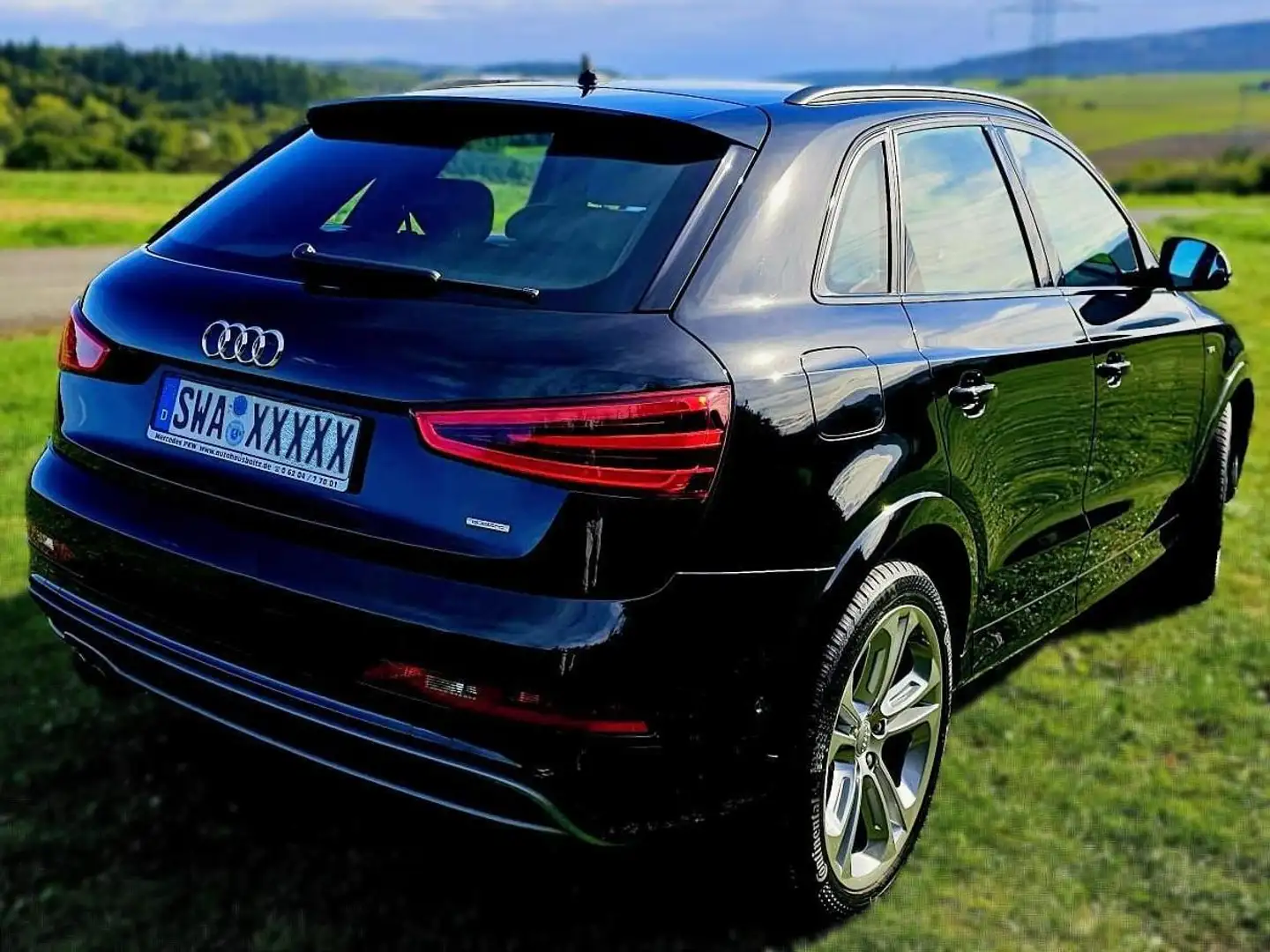 Audi Q3 Q3 2.0 TFSI quattro S tronic Schwarz - 2