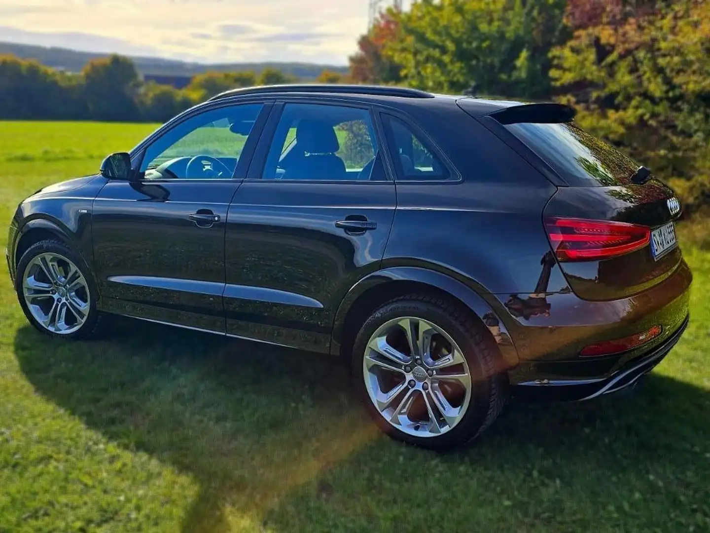 Audi Q3 Q3 2.0 TFSI quattro S tronic Schwarz - 1