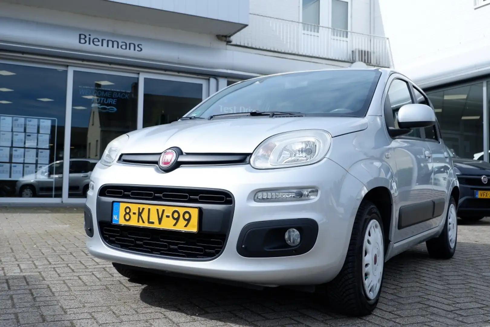 Fiat Panda 0.9 TwinAir Lounge Rijklaar Incl 12 mnd garantie! Grijs - 2