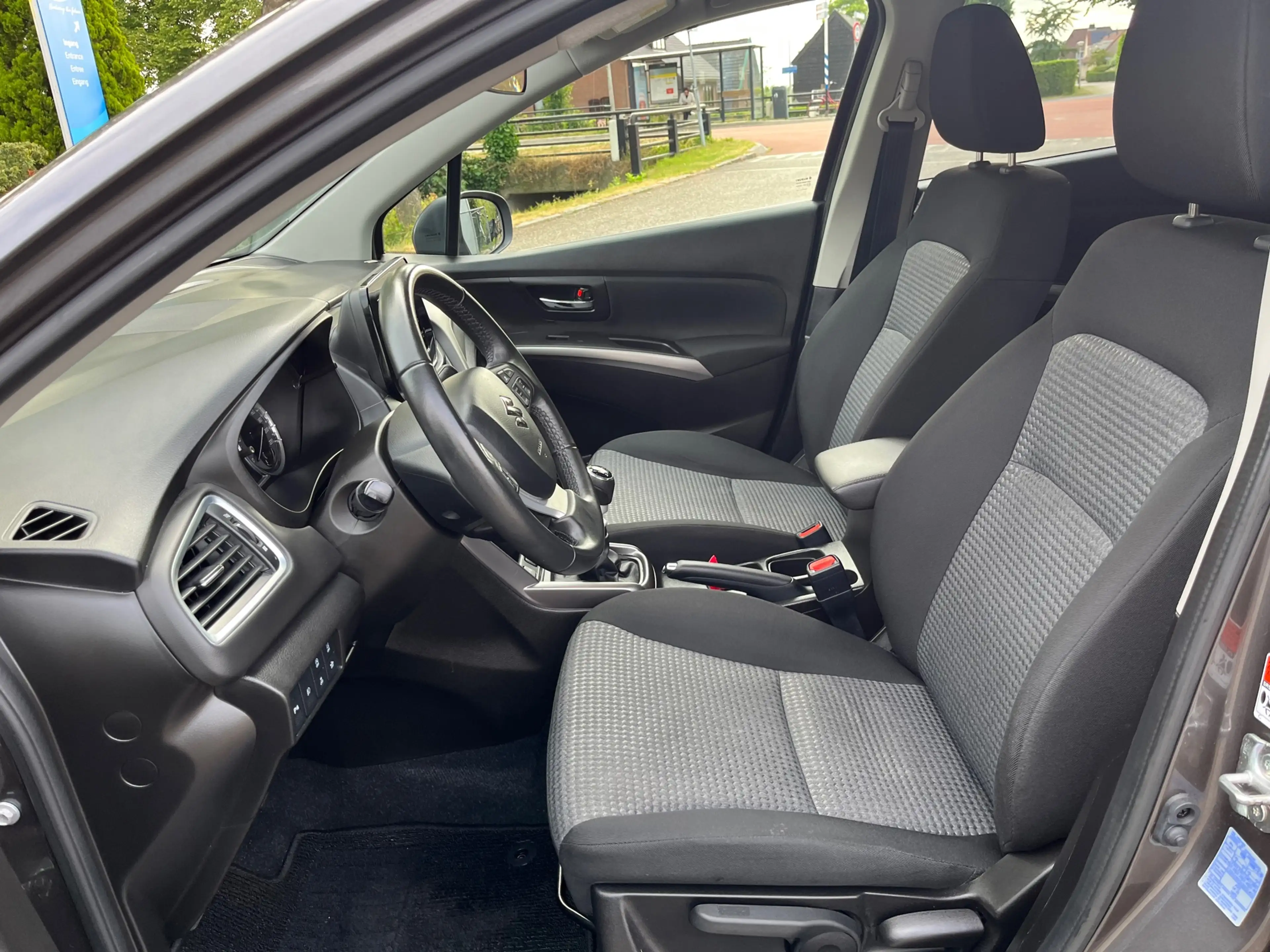 Suzuki S-Cross 1.4 Boosterjet Select Smart Hybrid // 1500 kilo tr — photo 15