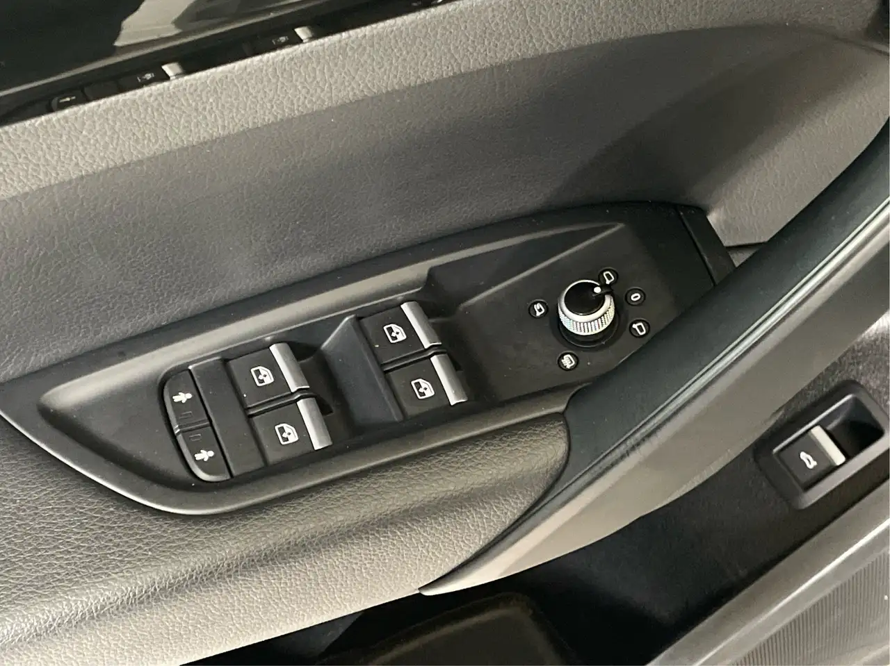 Audi Q5 снимка Audi Q5