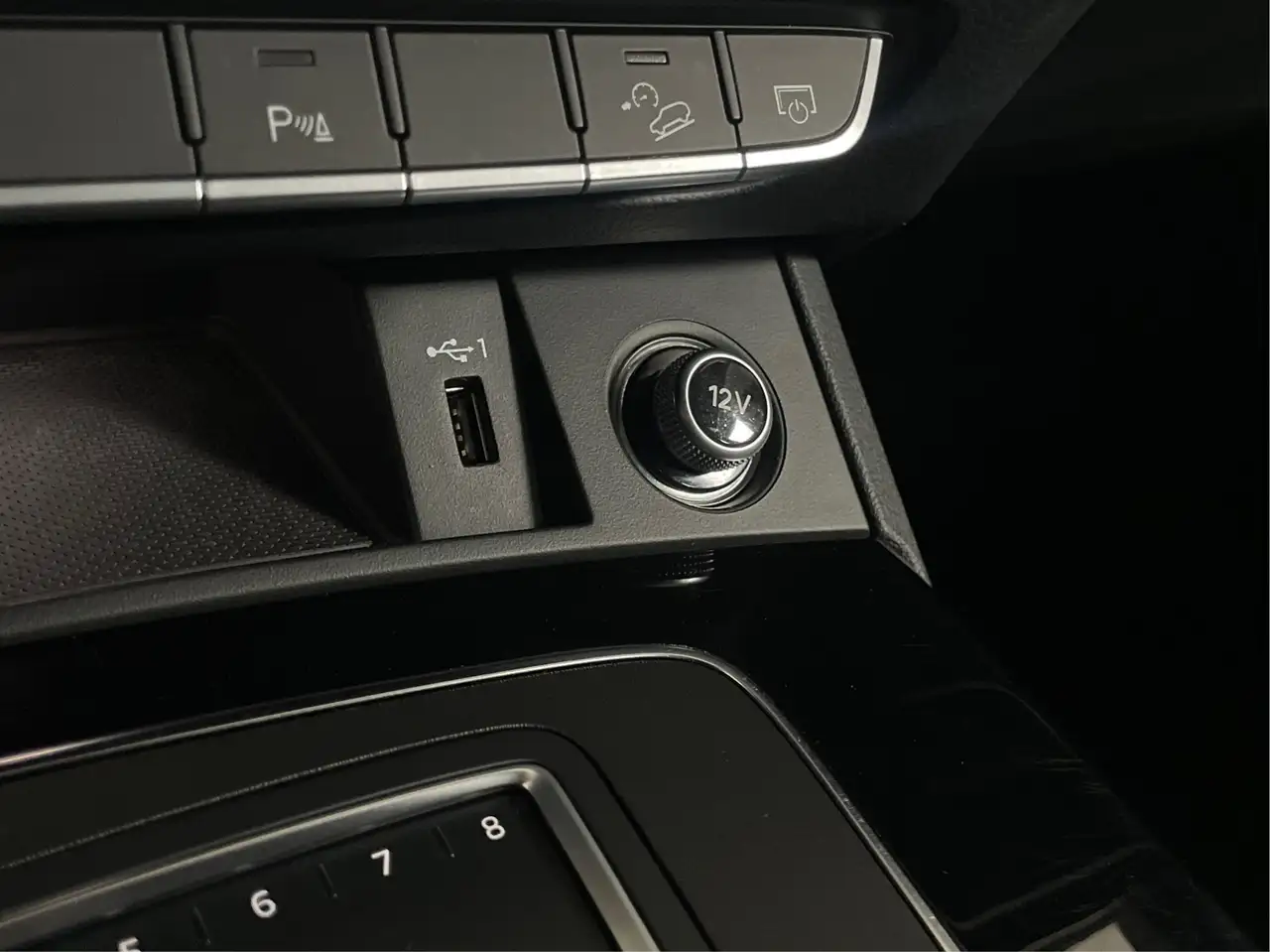 Audi Q5 снимка Audi Q5