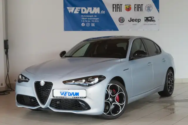 Alfa Romeo Giulia Competizione Q4 280PS *Schiebedach*