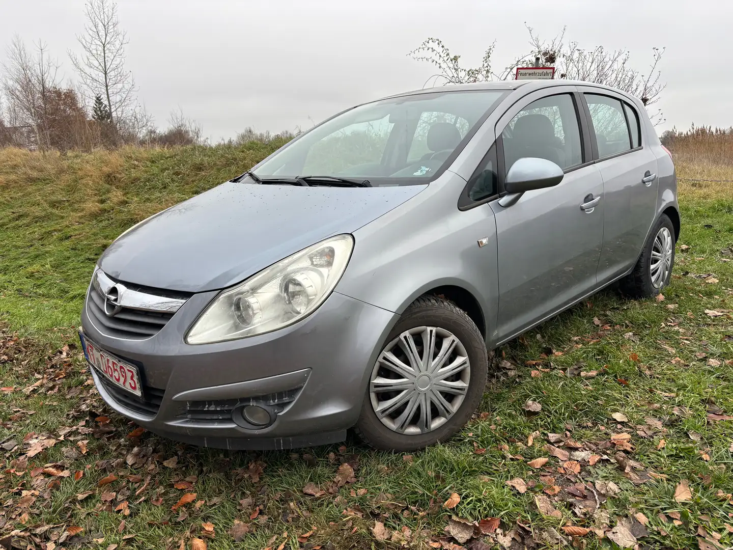 Opel Corsa Corsa 5-Türer 1.2 16V 1 HAND Silber - 2