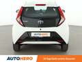 Toyota Aygo 1.0 x-play Team D Aut.*CAM*PDC*KLIMA*GARANTIE* Weiß - thumbnail 5