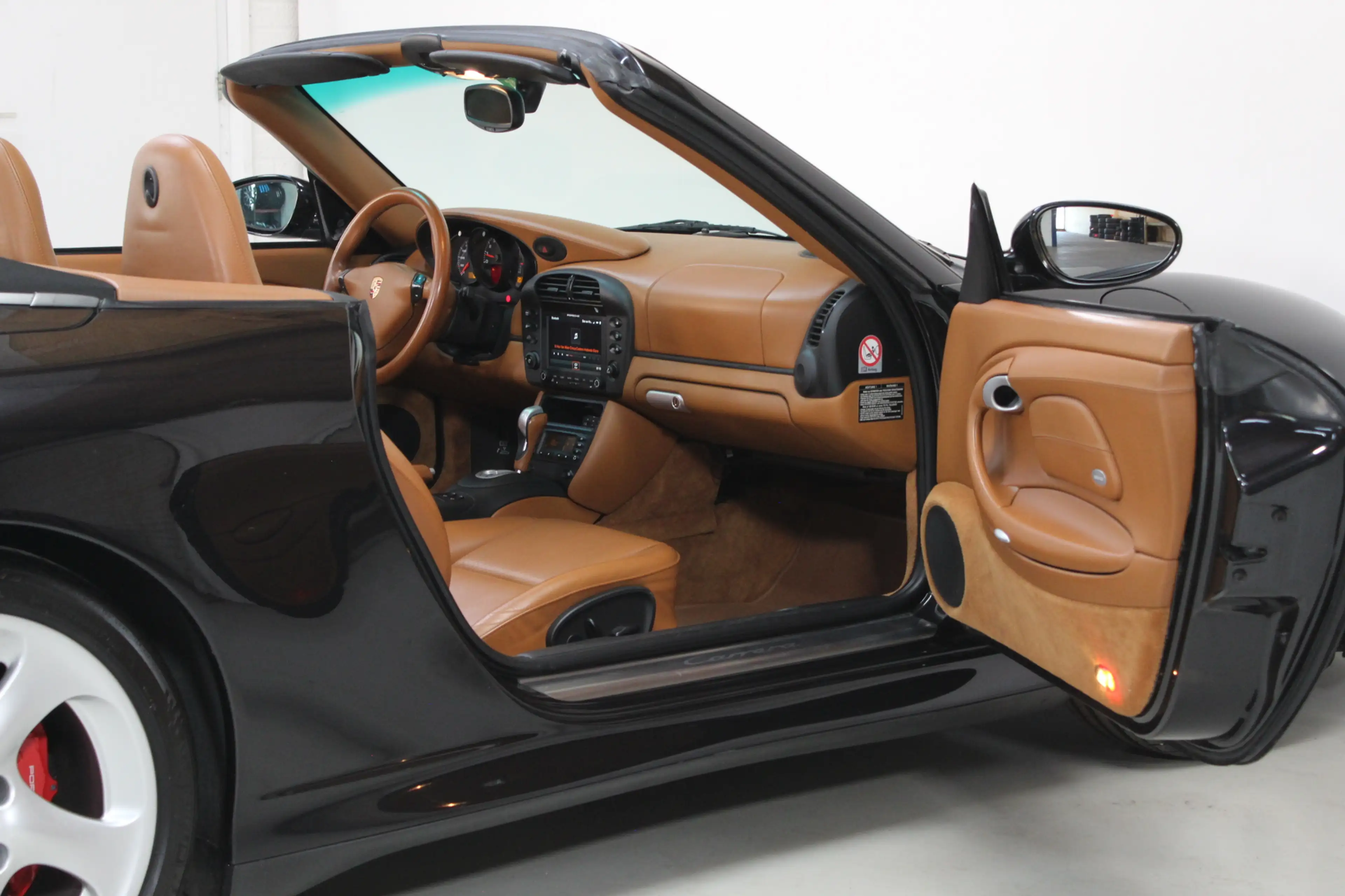 Porsche 996 Cabrio 3.6 Carrera 4S | PCCM | SAGA | Memory | — photo 3