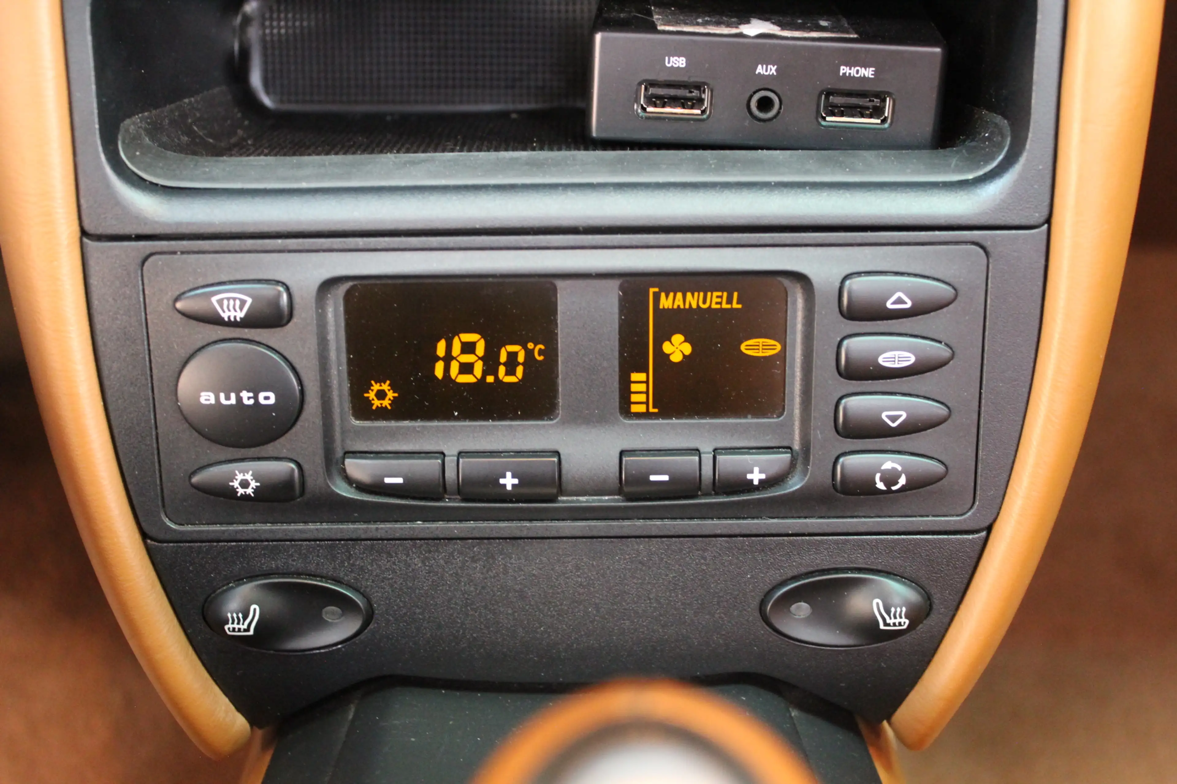 Porsche 996 Cabrio 3.6 Carrera 4S | PCCM | SAGA | Memory | — photo 23