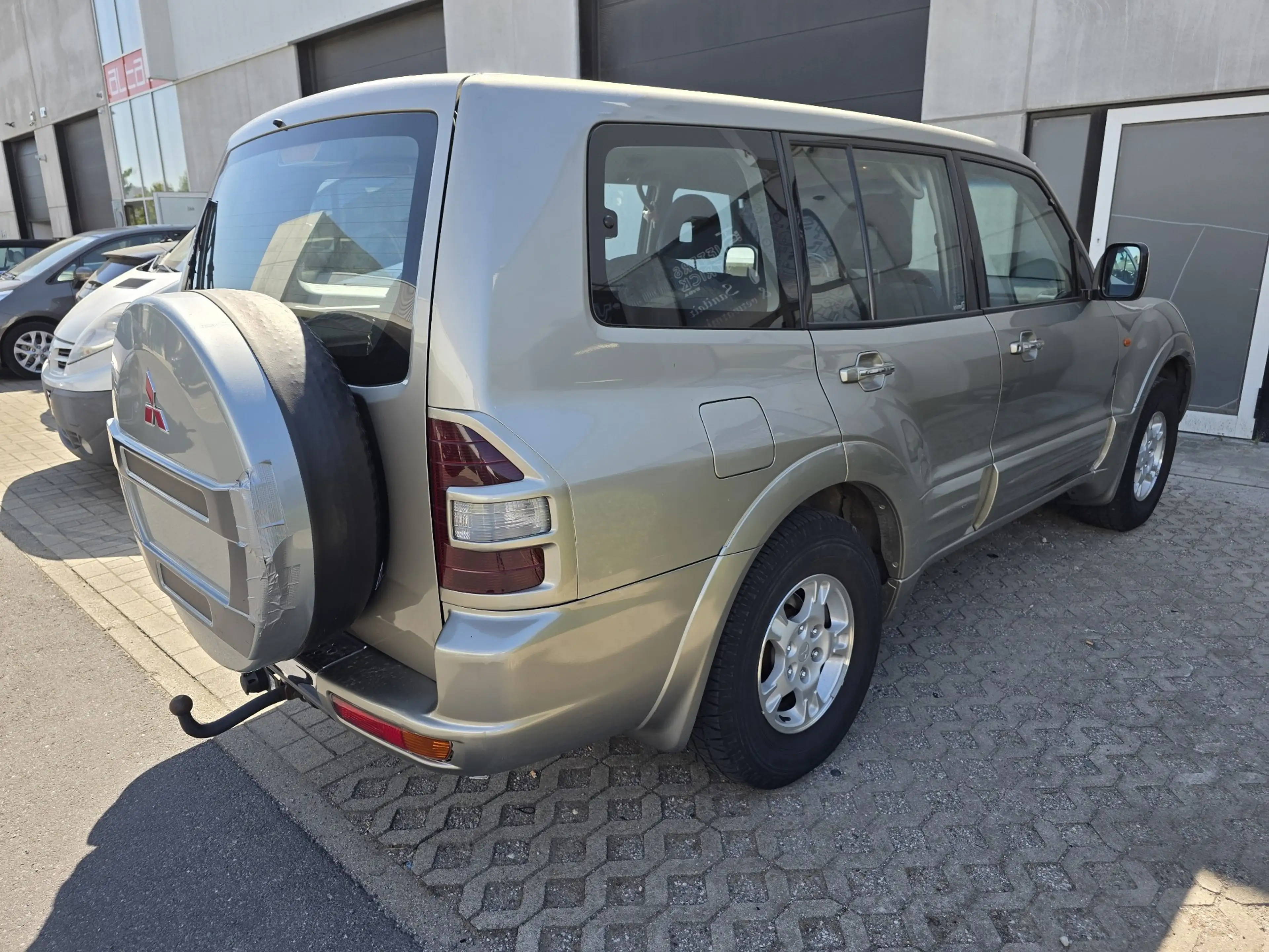 Mitsubishi Pajero 3.2 Turbo DI-D 16v GLS Exe Grand Slam — photo 4