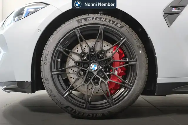 BMW M3 view 7