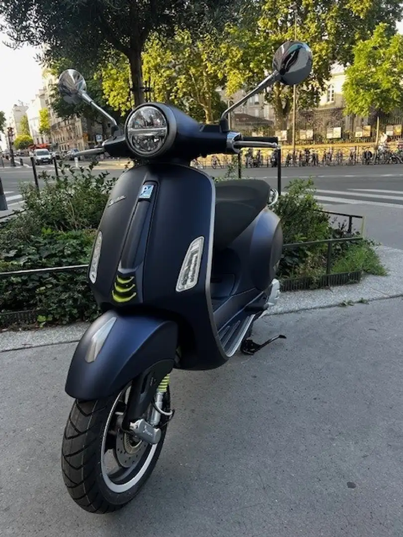 Vespa Primavera 125 - 1