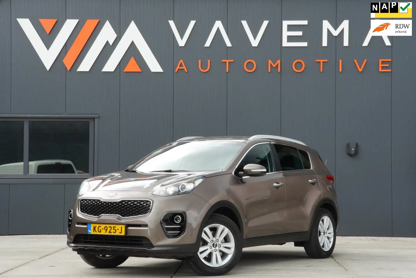 Kia Sportage 1.6 GDI First Edition 2016 Airco Clima Trekhaak Ca Bruin - 1