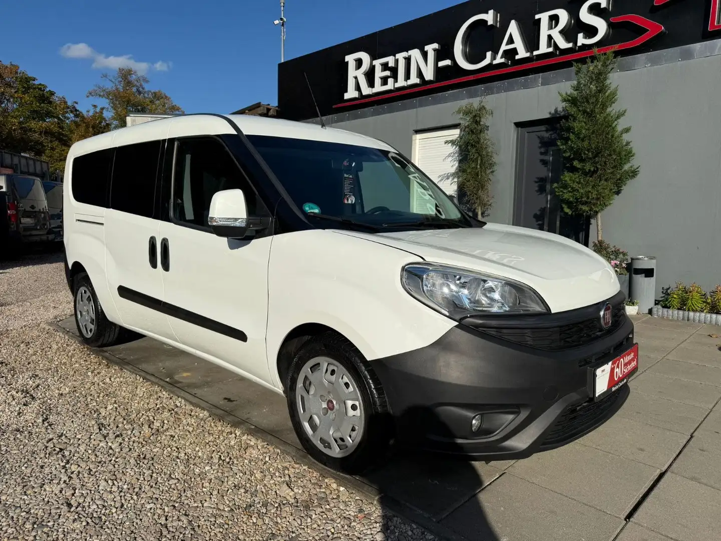 Fiat Doblo SX Maxi 1.6 Kasten/NAVI/PDC/AHK/SHZ/ Blanc - 2