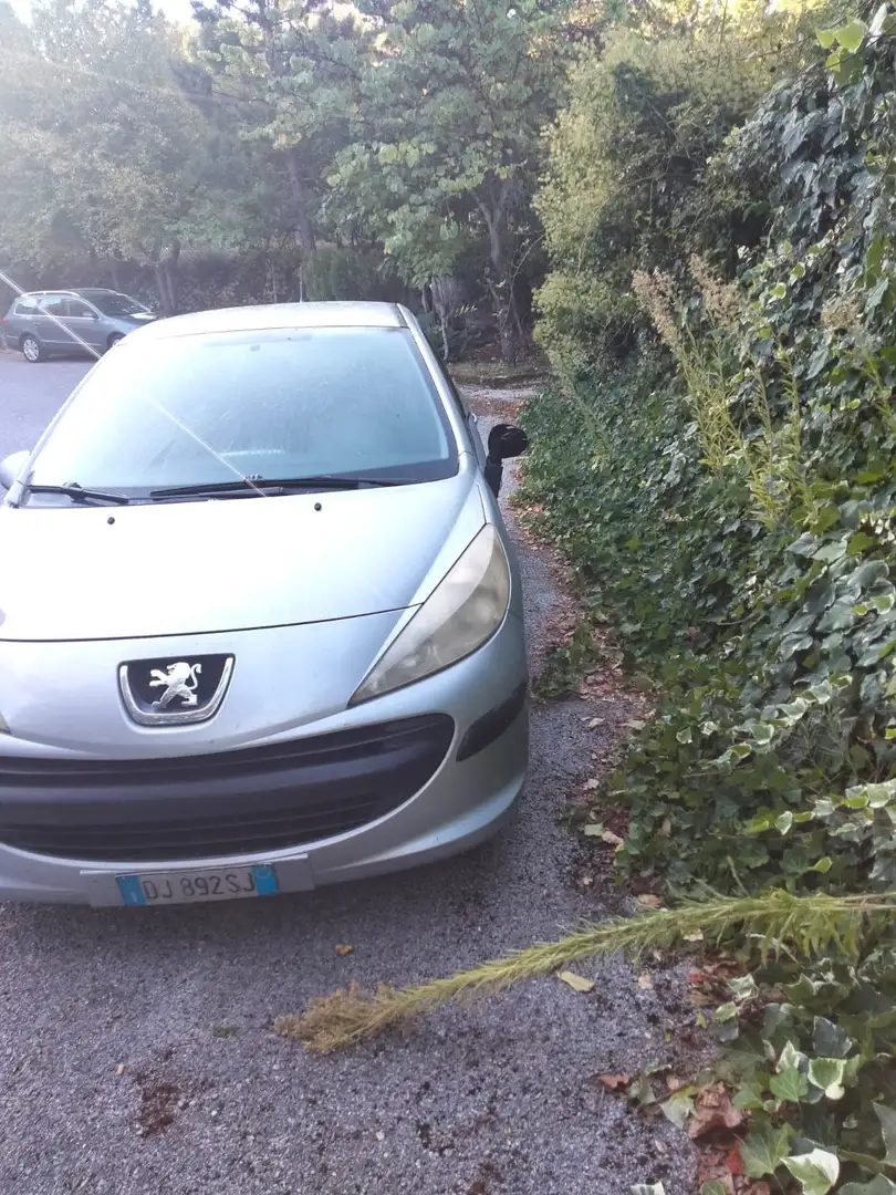Peugeot 207 5p 1.4 hdi One-Line - 1