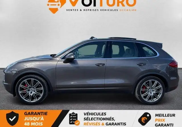 Porsche Cayenne view 6