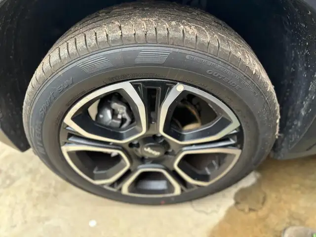 Jeep Avenger view 10