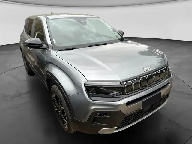 Jeep Avenger view 2