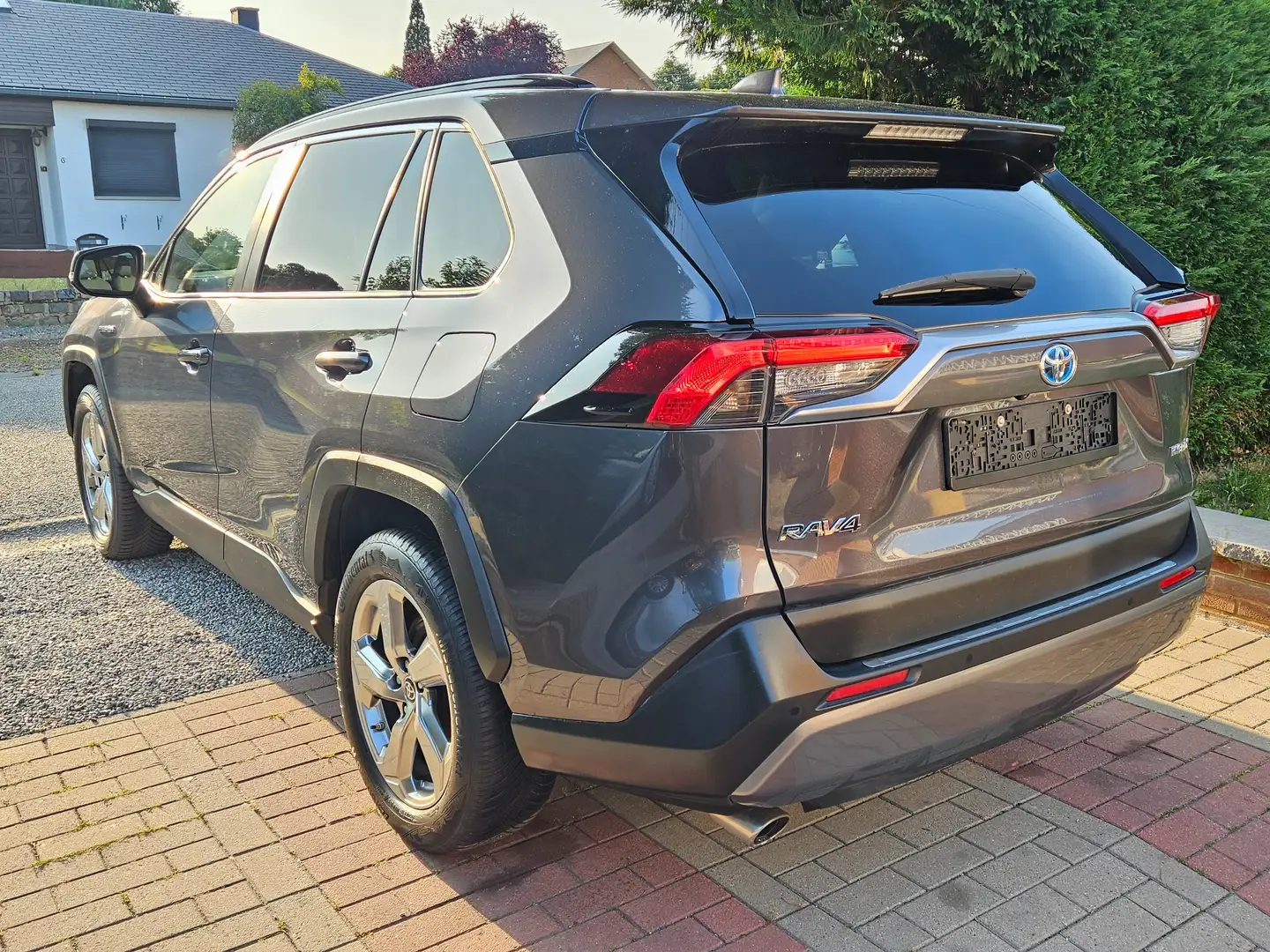 Toyota RAV 4 RAV4 Hybrid HEV 2.5i i-AWD Dynamic Plus / GARANTIE Gris - 1
