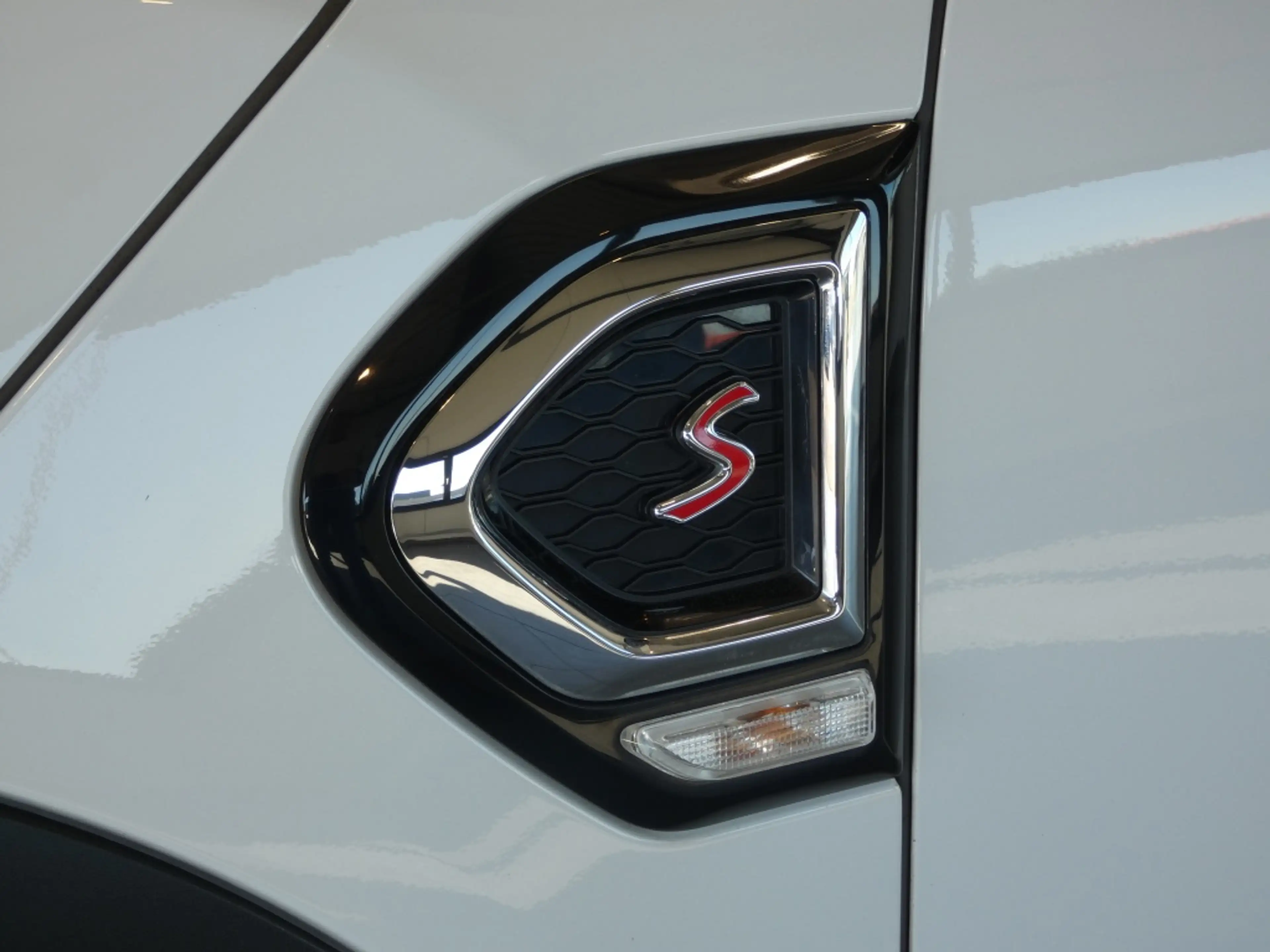 MINI Cooper S Countryman 2.0 KB Ed. — photo 11