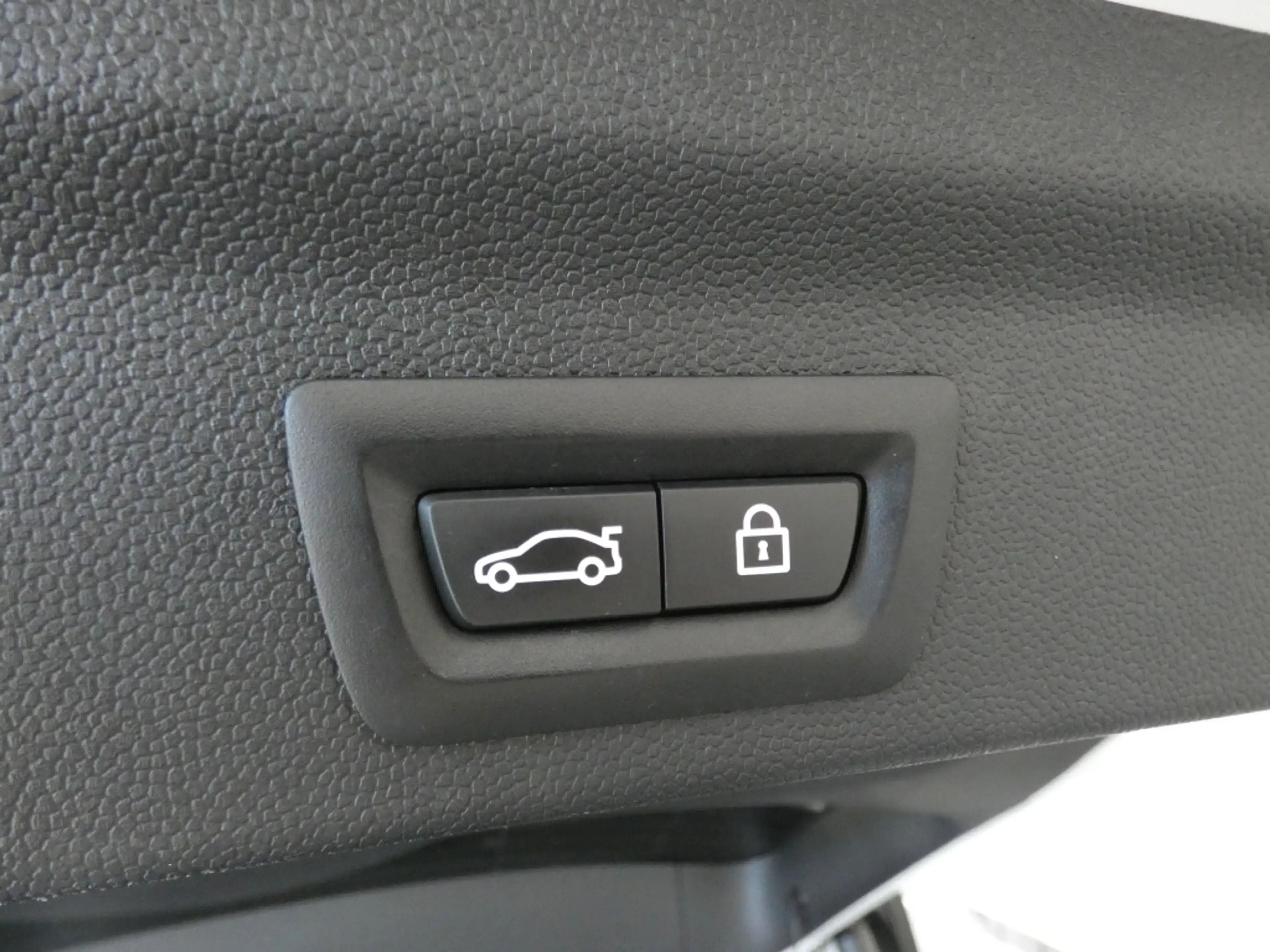 MINI Cooper S Countryman 2.0 KB Ed. — photo 9