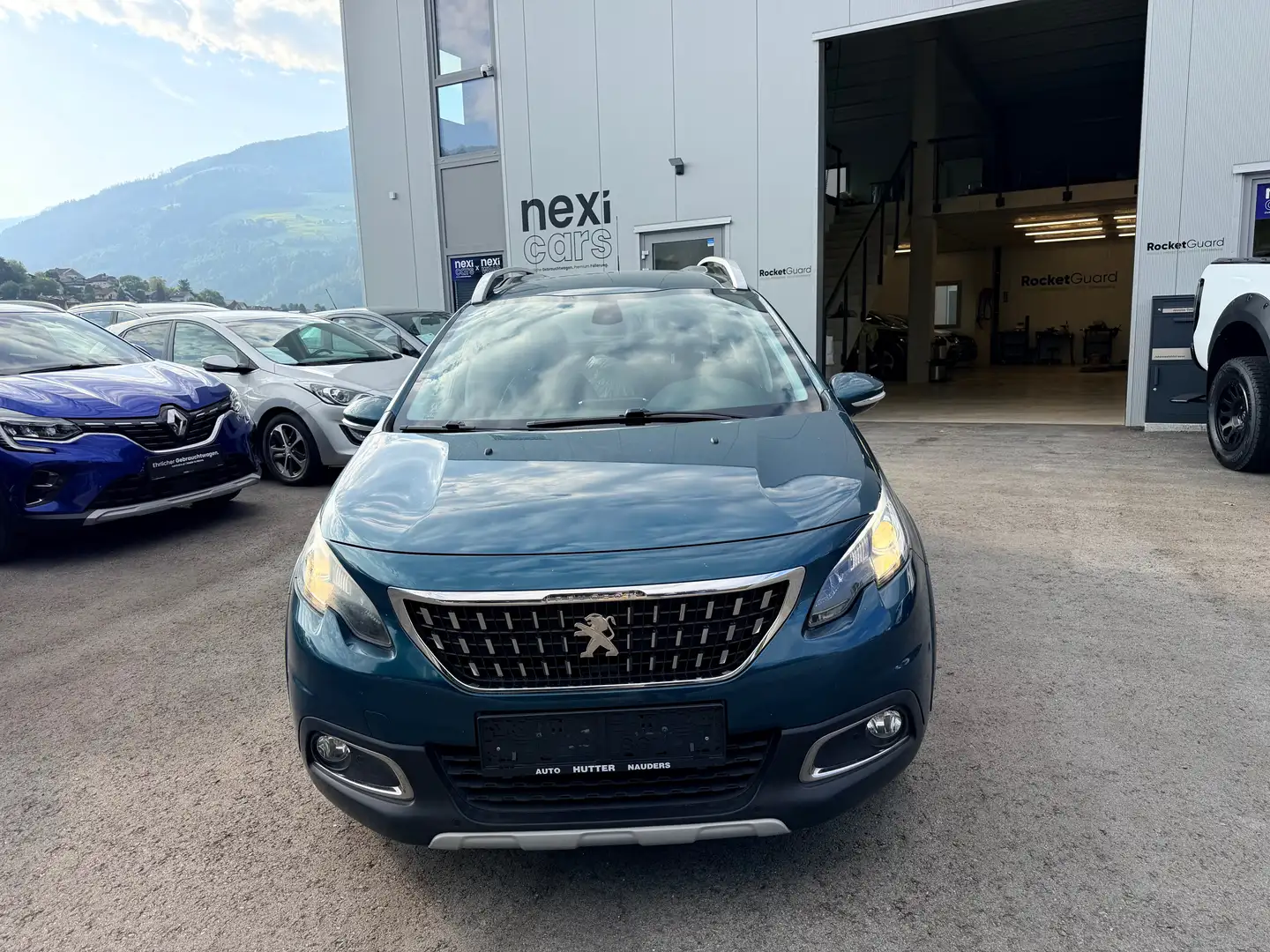 Peugeot 2008 Allure Blau - 2