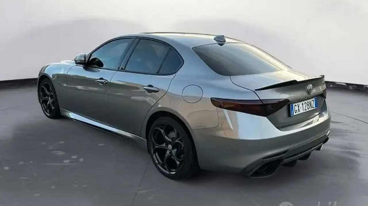 Alfa Romeo Giulia 2021 — фото 7