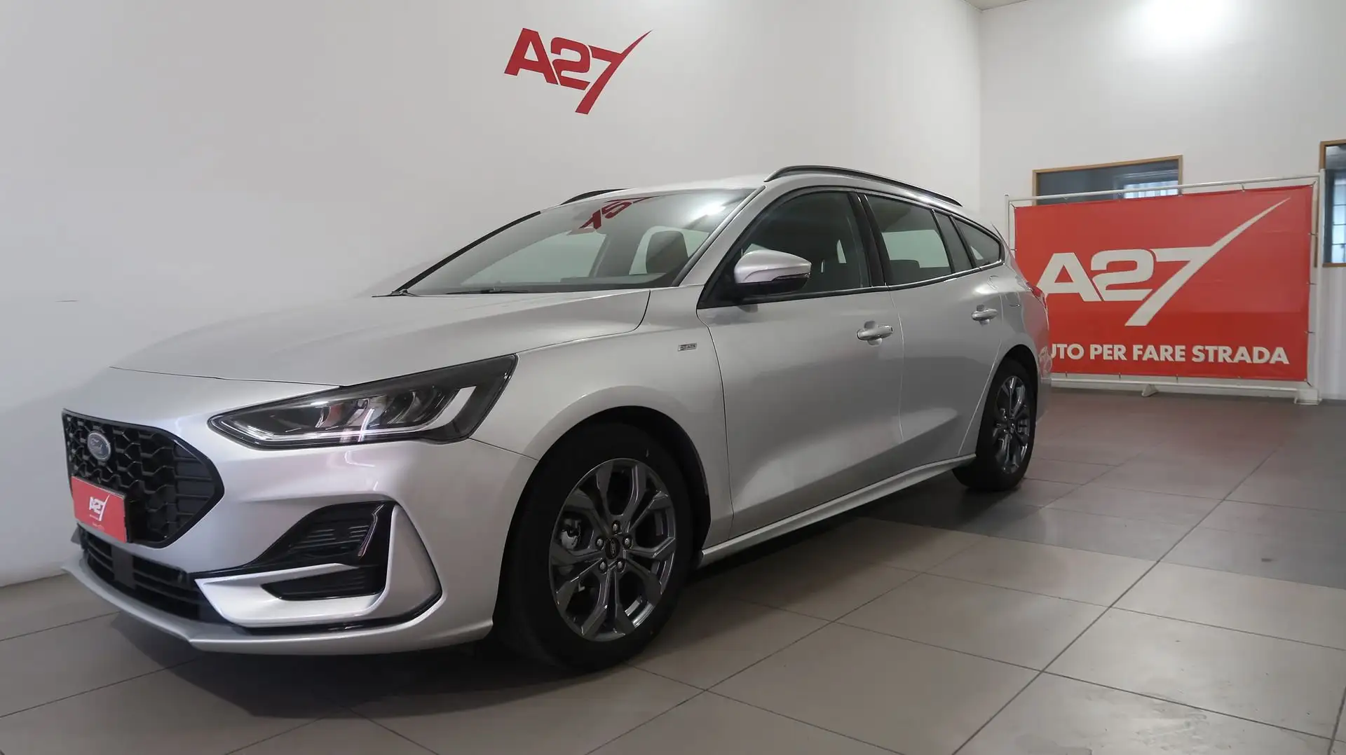 Ford Focus 1.0 EcoBoost Hybrid 125 CV Power. SW ST-Line Desi Argento - 1