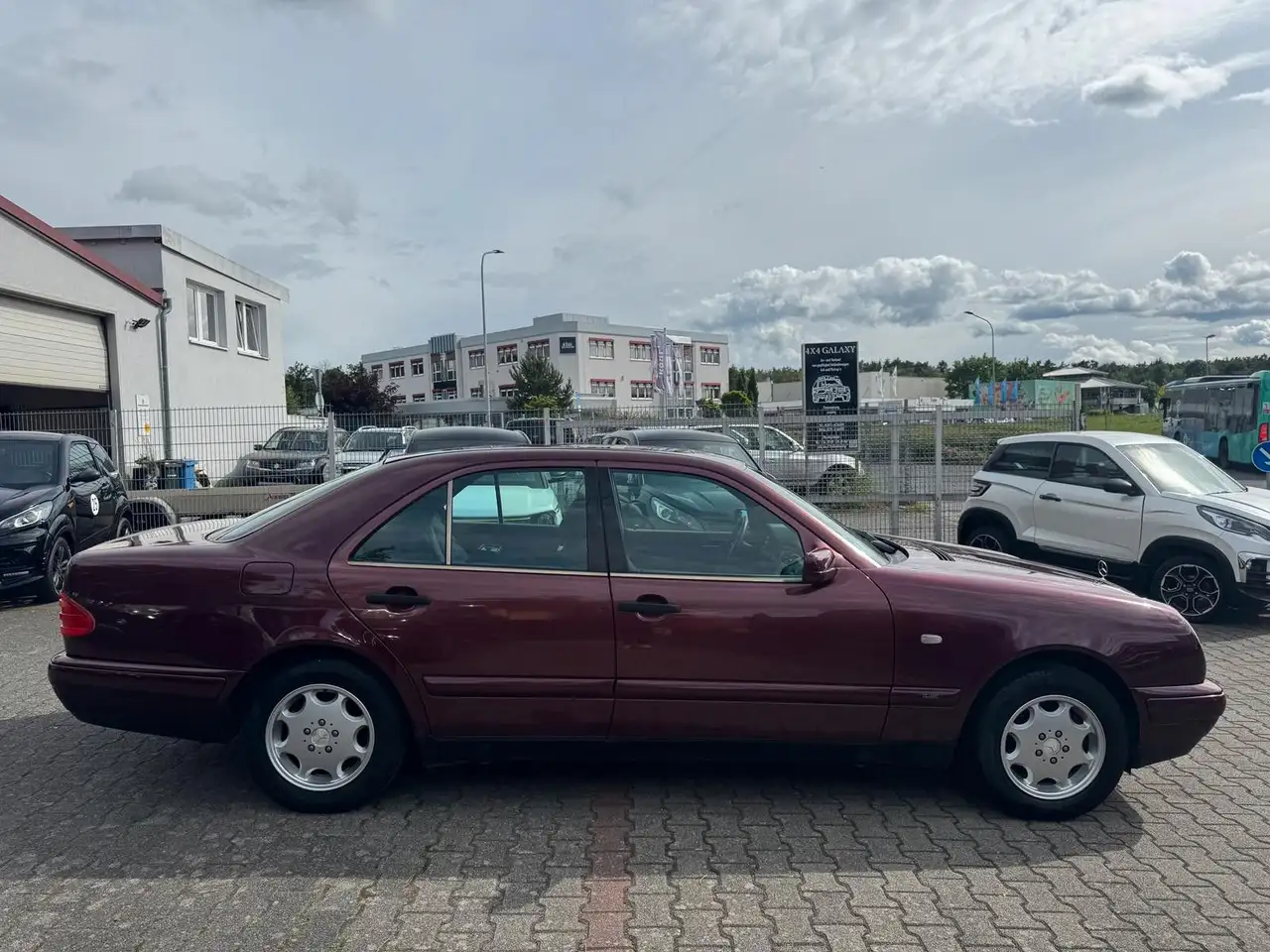 Mercedes-Benz E 200 Classic*Traum*Oldtimer 2027*, foto 5