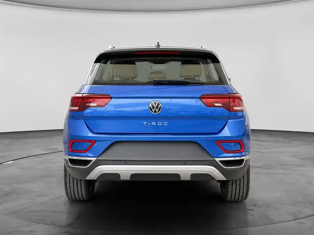 Volkswagen T-Roc view 4