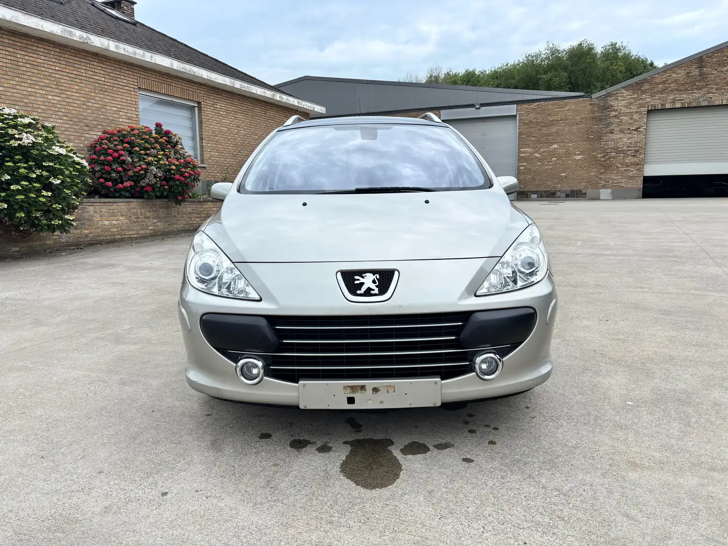 Peugeot 307 1.6 HDi Oxygo Šedá - 1
