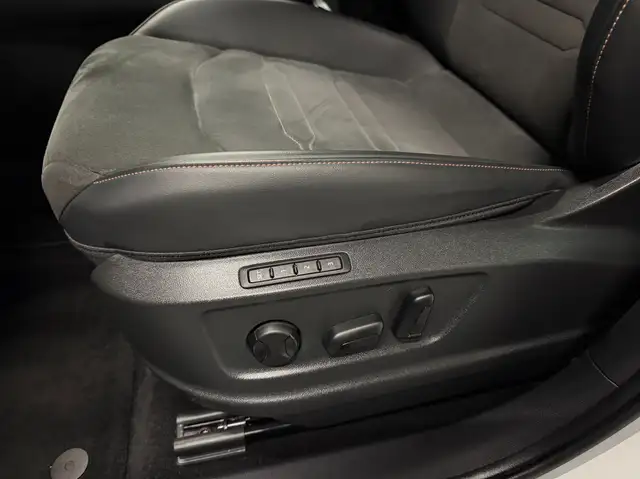 Cupra Ateca view 30