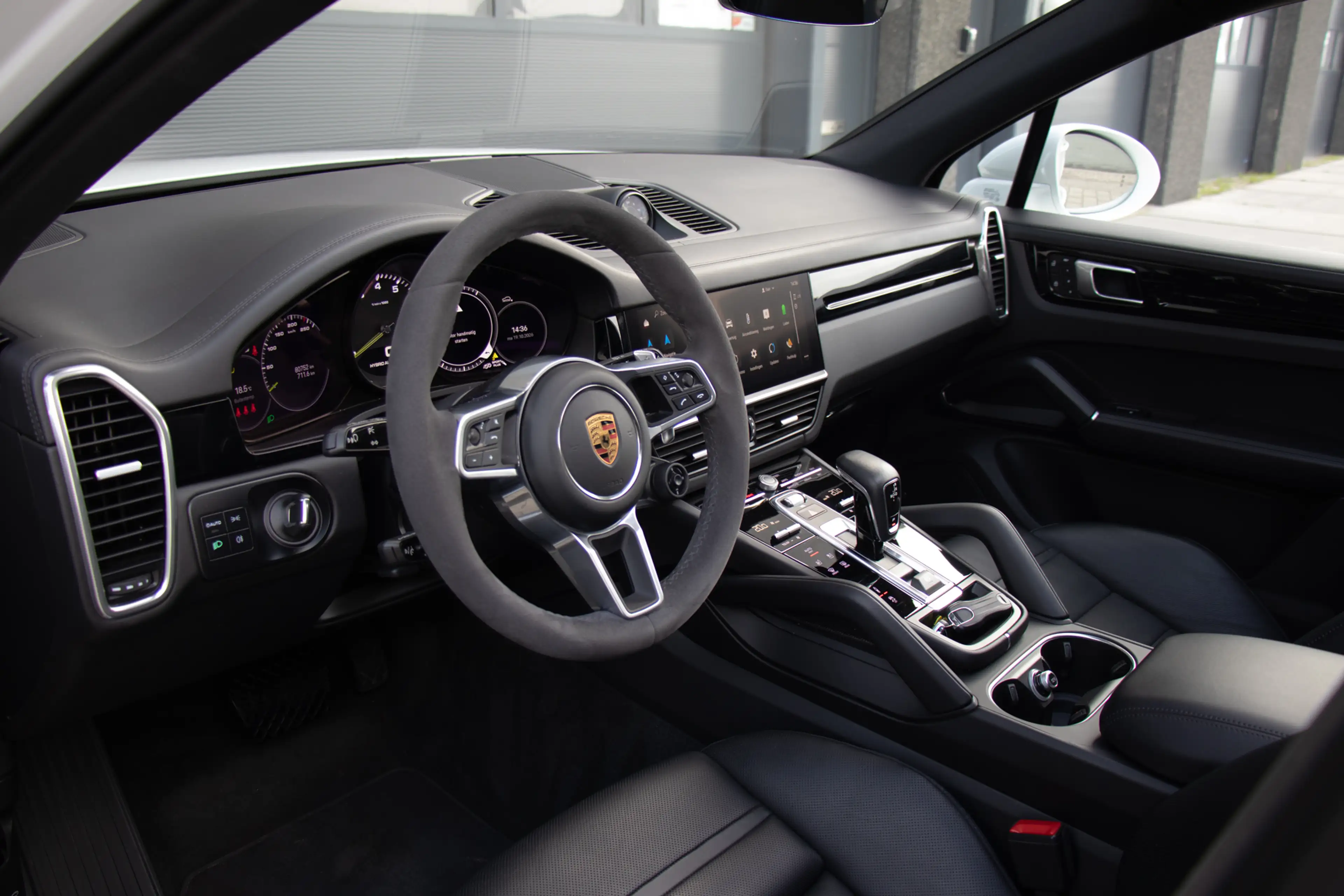 Porsche Cayenne 3.0 E-Hybrid | SoH 91% | SportDesign | Sport Chron — photo 3