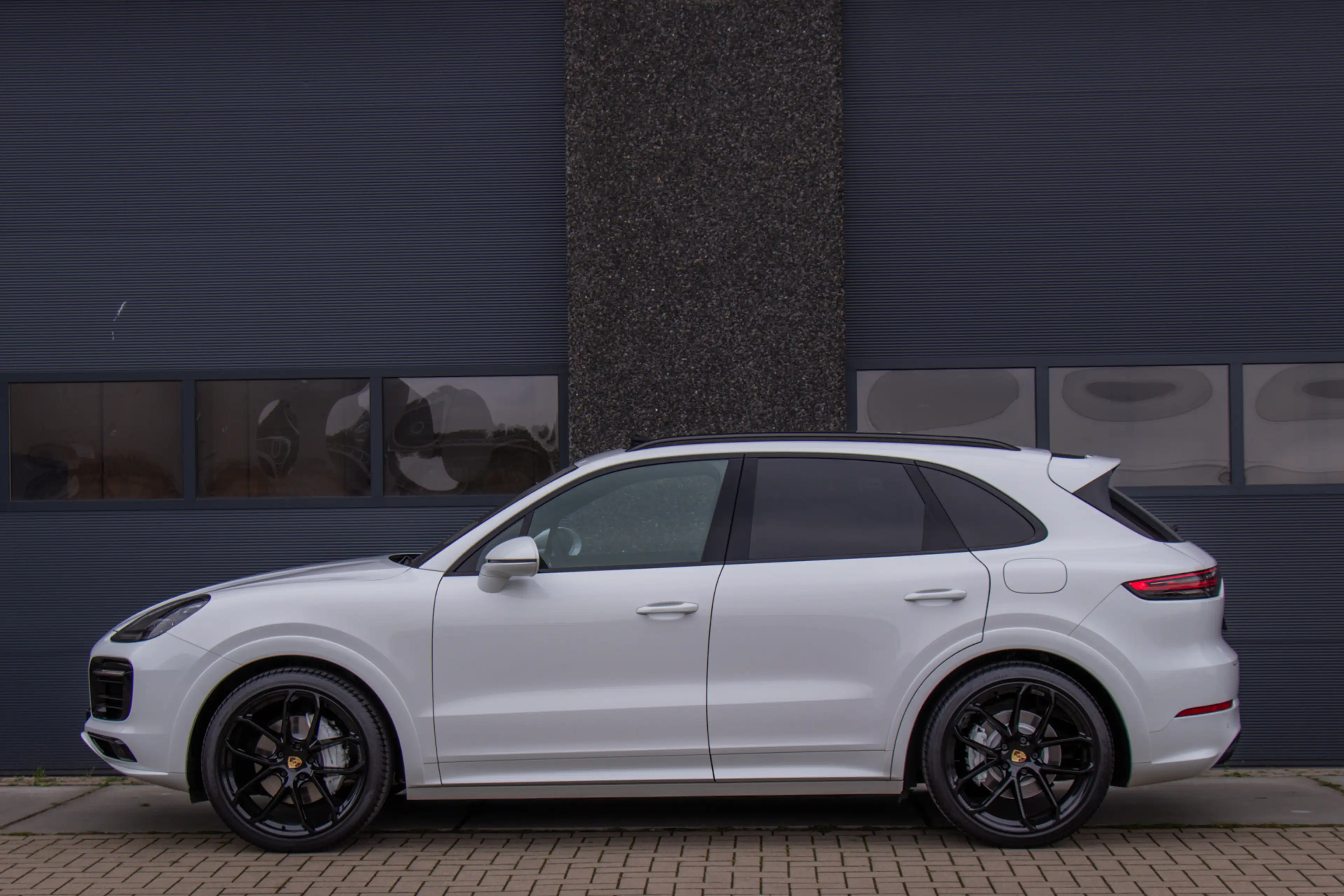 Porsche Cayenne 3.0 E-Hybrid | SoH 91% | SportDesign | Sport Chron — photo 6