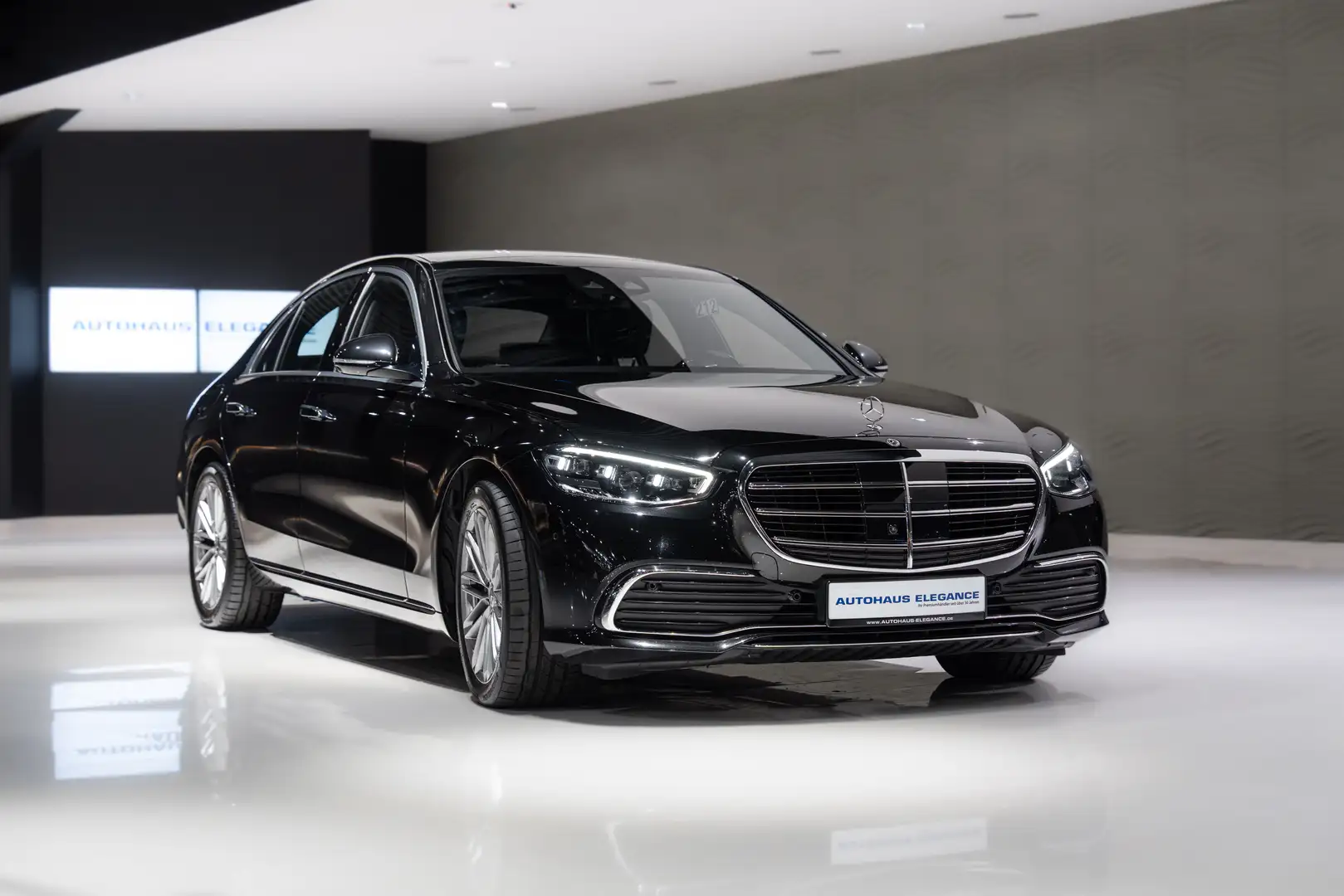 Mercedes-Benz S 350 d 4Matic*AIRMATIC*PANO*MULTIBEAM*19"LM* Siyah - 2