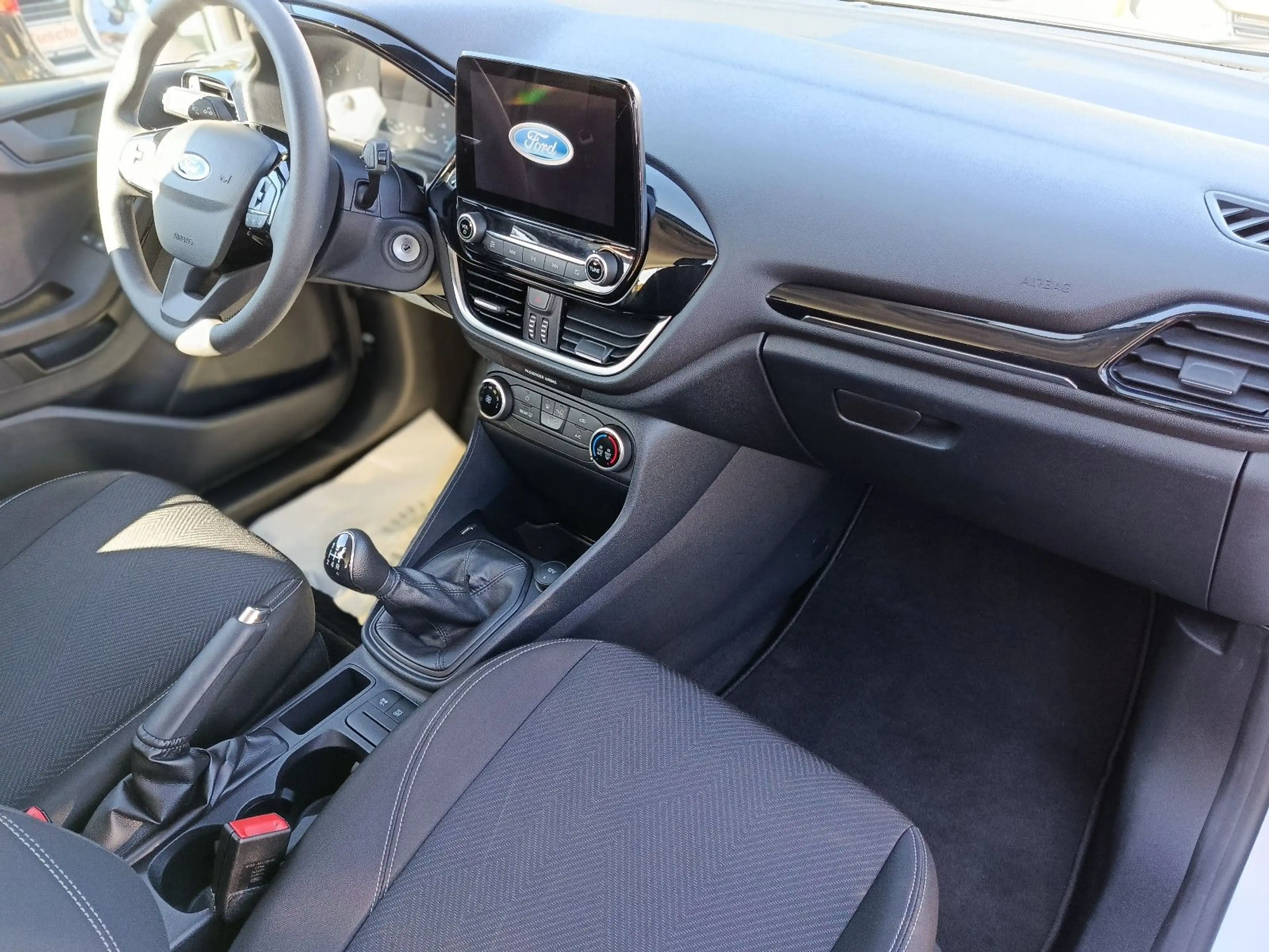 Ford Fiesta Cool & Connect 4trg*Klima*8-fach bereift — photo 8