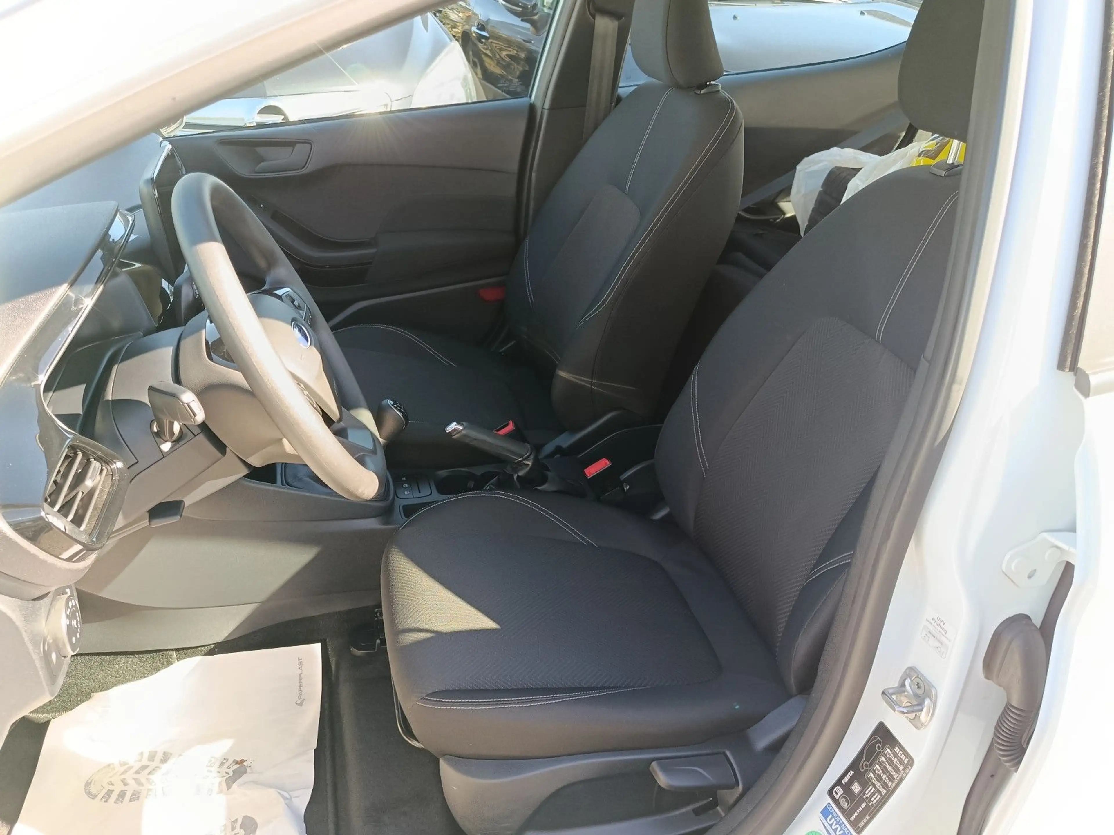 Ford Fiesta Cool & Connect 4trg*Klima*8-fach bereift — photo 9