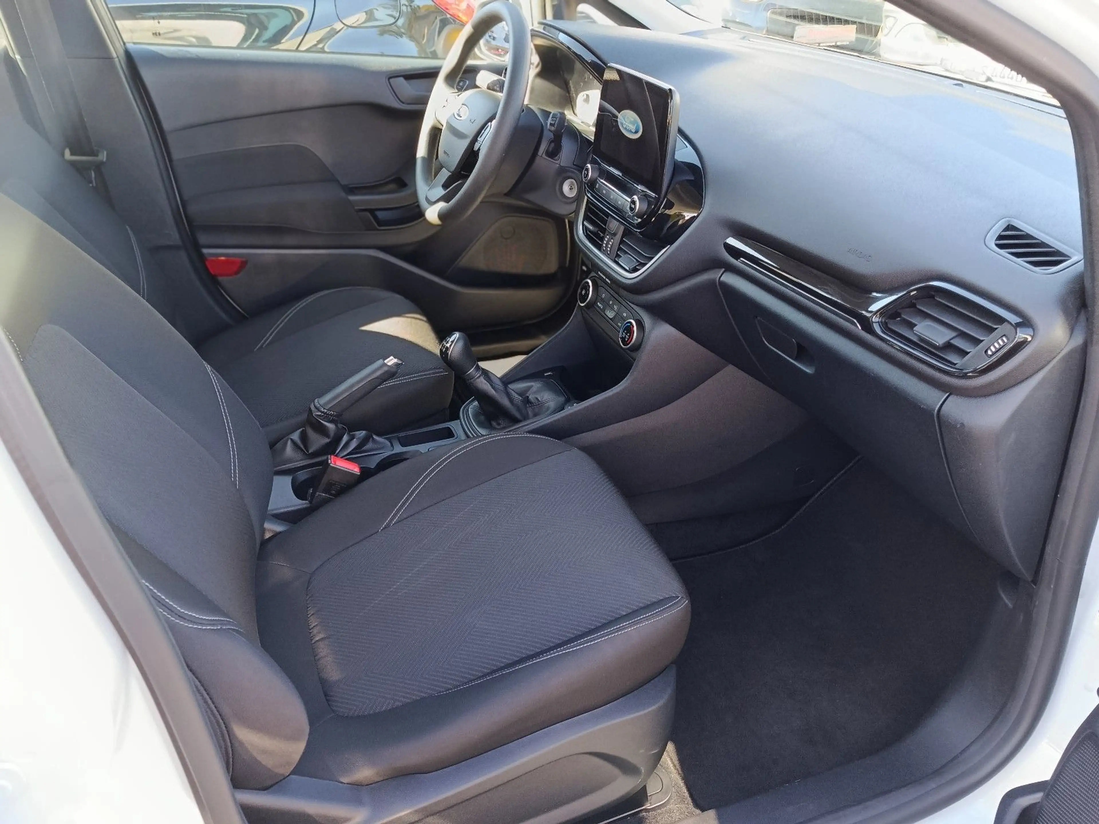 Ford Fiesta Cool & Connect 4trg*Klima*8-fach bereift — photo 7