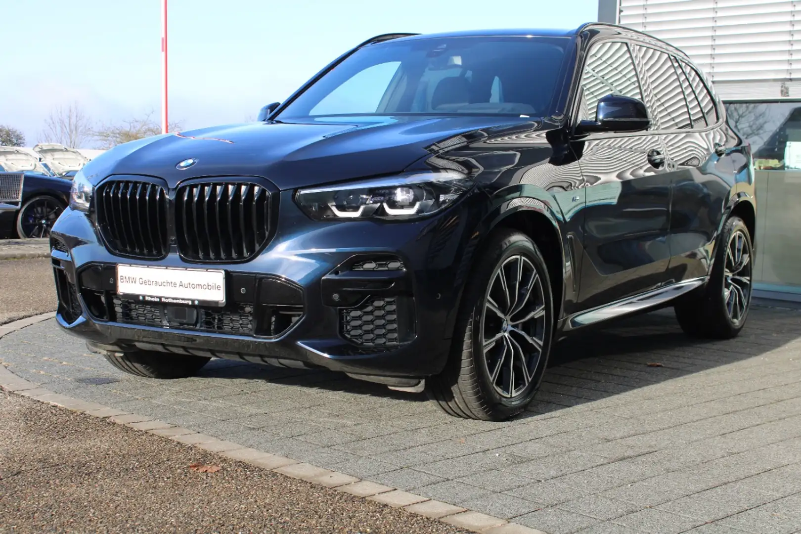 BMW X5 xDrive30d M Sport HeadUp Komfort AHK LIVE Cam Schwarz - 1