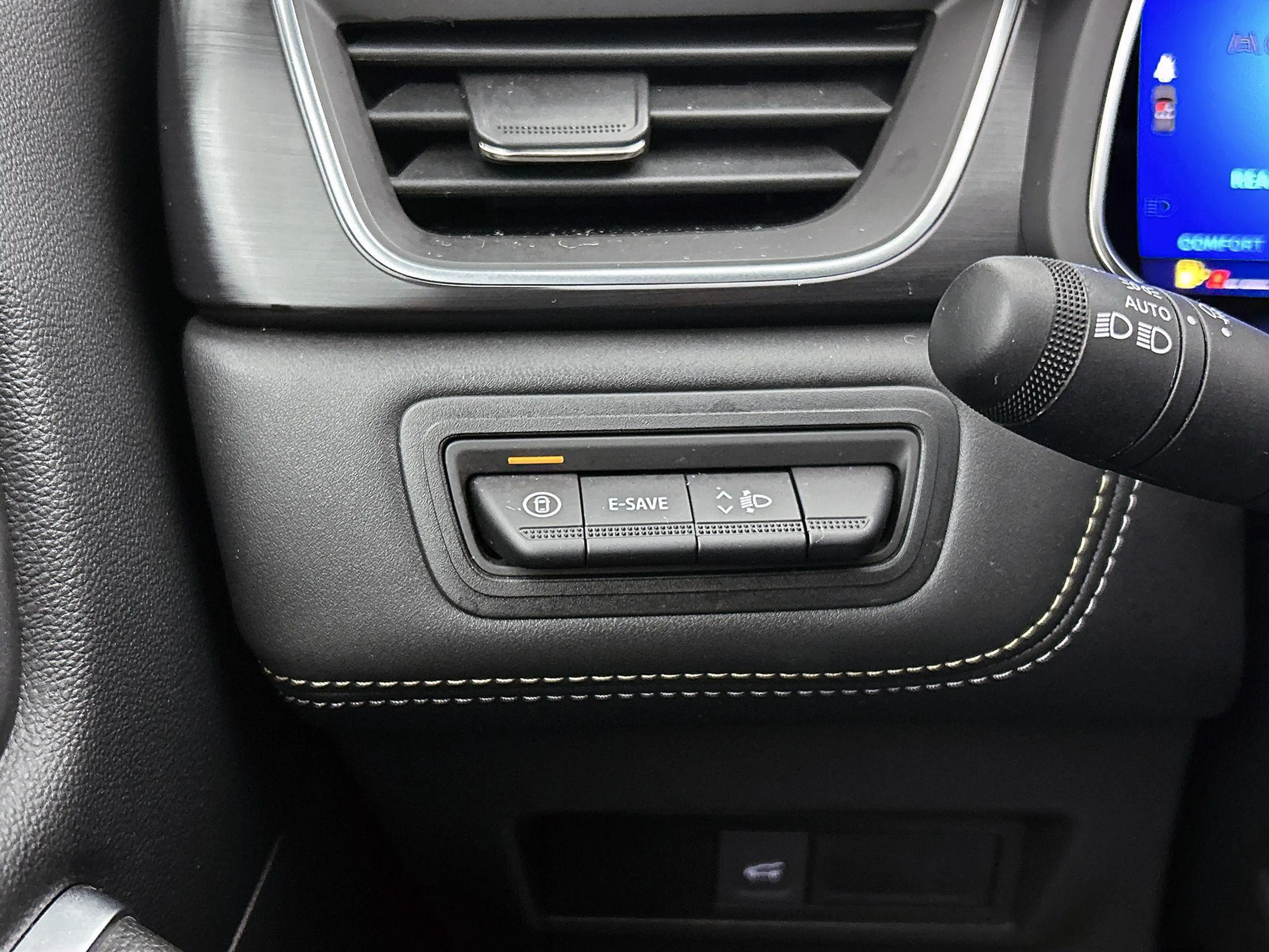 Renault Symbioz 1.6 E-Tech full hybrid 145 iconic | Apple carplay/ — photo 12