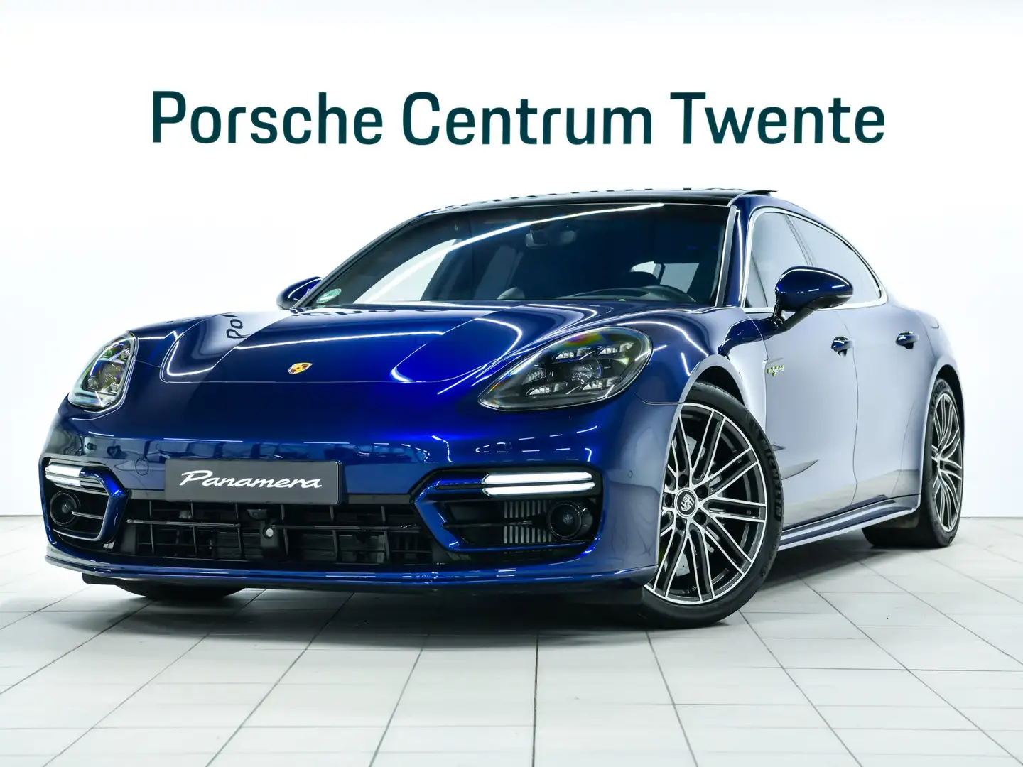 Porsche Panamera Turbo S E-Hybrid Executive Blau - 1