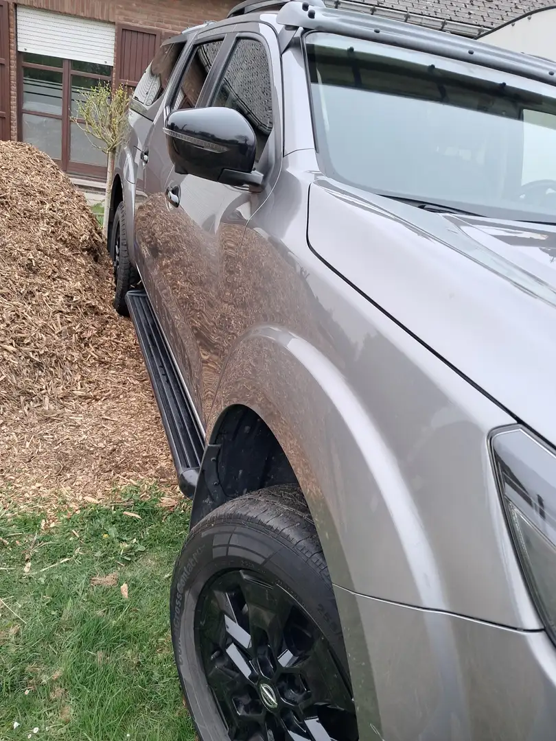 Nissan Navara Navara DC 4x4 S Gris - 2