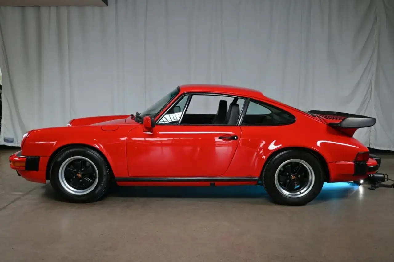 Porsche 911 снимка Porsche 911