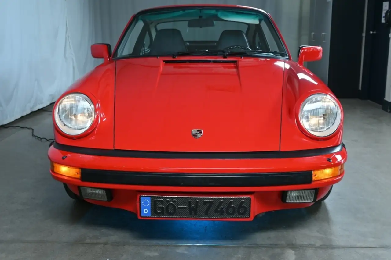 Porsche 911 снимка Porsche 911