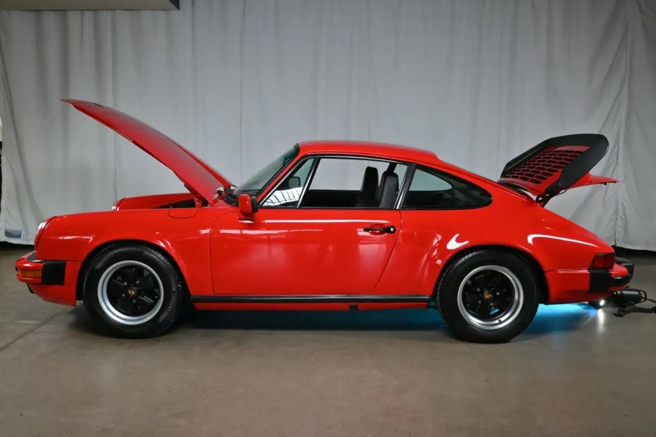 Porsche 911 снимка Porsche 911