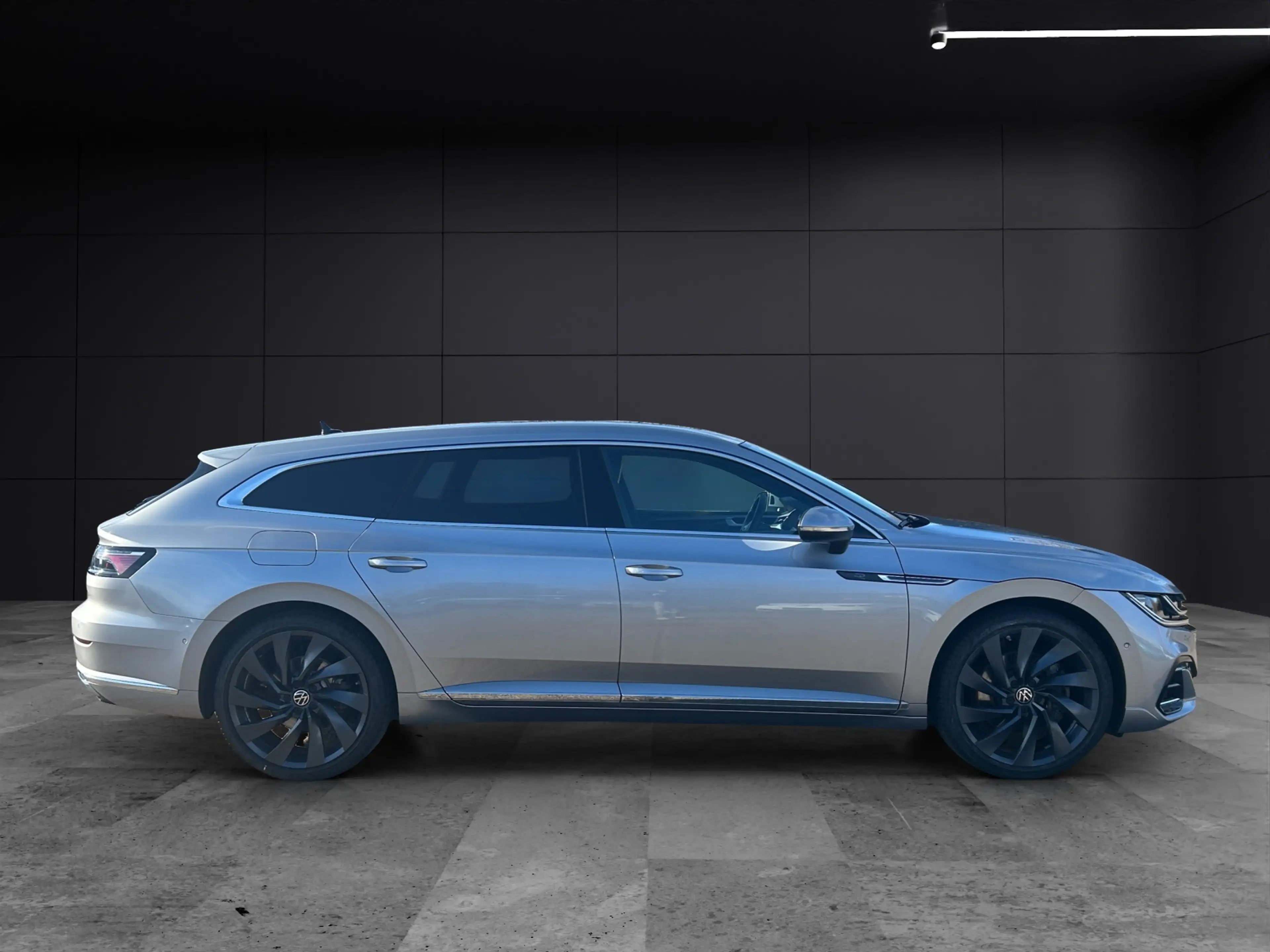 Volkswagen Arteon SB R-Line 4M TSI DSG IQ.Light Navi ACC AHK STHZ... — photo 6