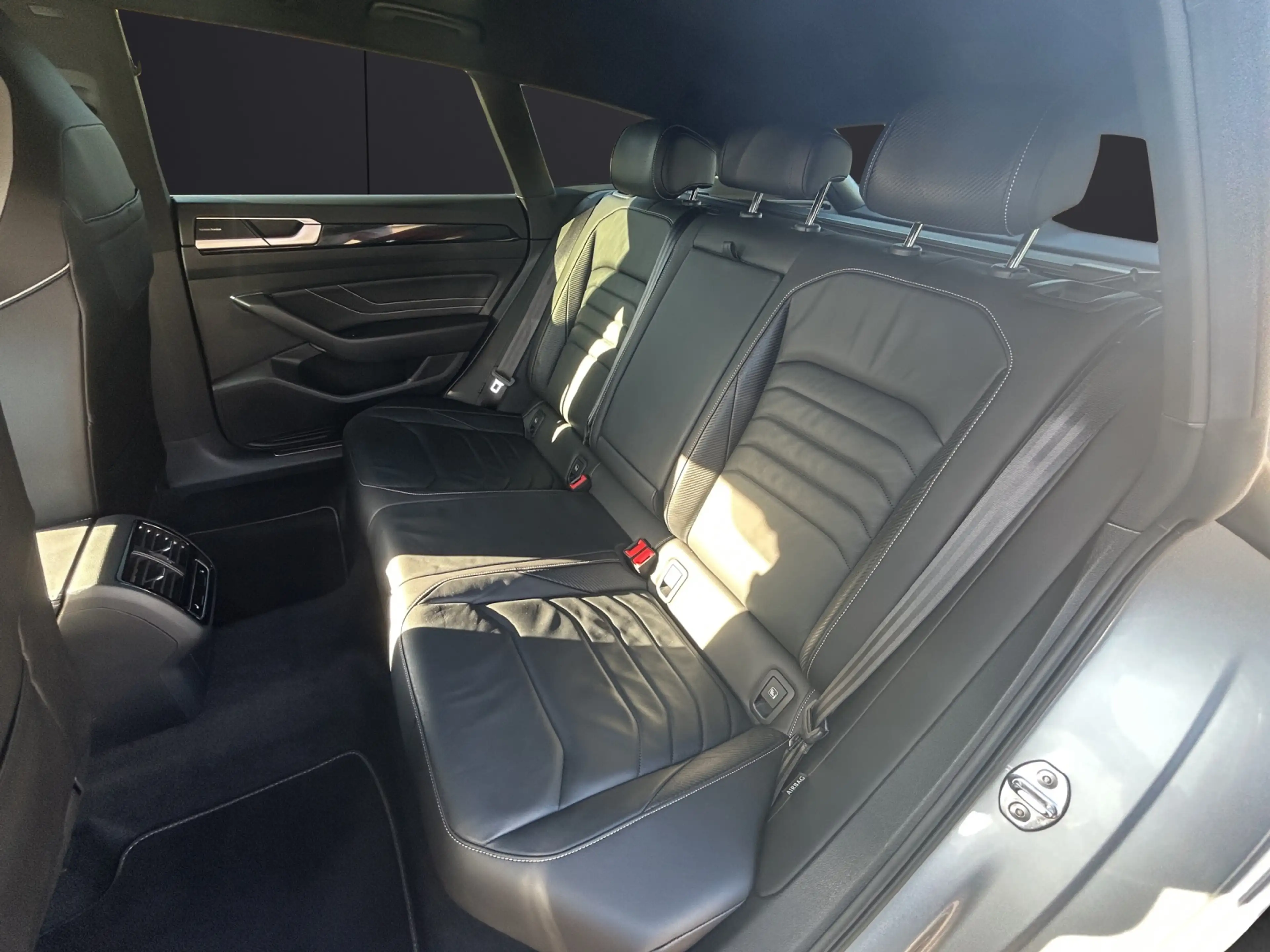 Volkswagen Arteon SB R-Line 4M TSI DSG IQ.Light Navi ACC AHK STHZ... — photo 11